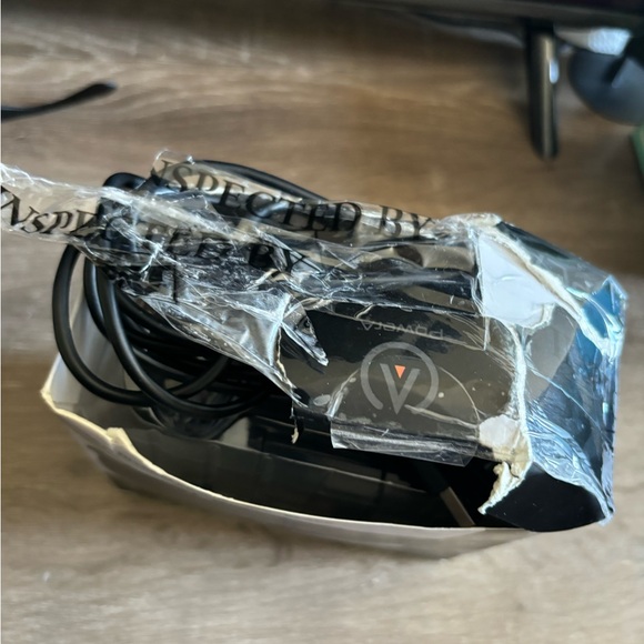 Xbox One Controller - Picture 2 of 7